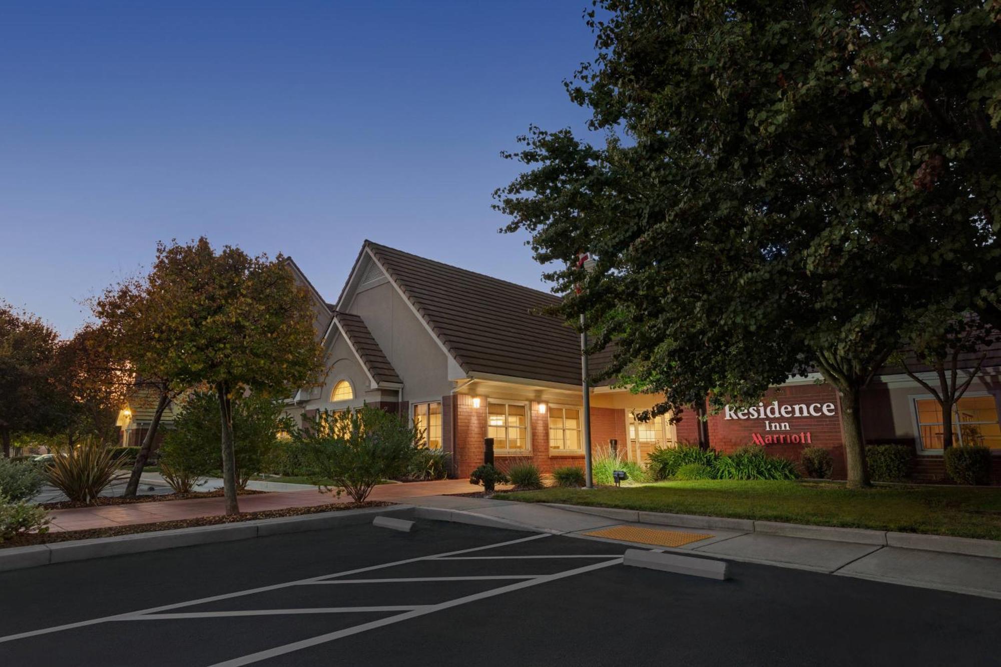 Residence Inn San Jose South/Морган Хил Екстериор снимка